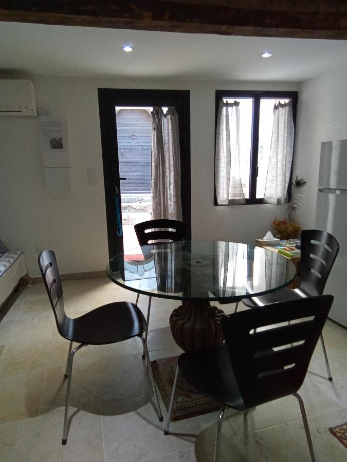 Logement Neuf Centre Du Village Aux Pieds Du Chateau Гримо Екстер'єр фото